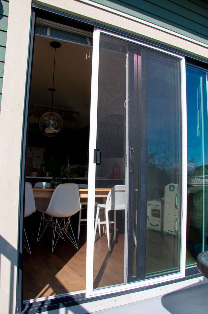 sliding-screen-door